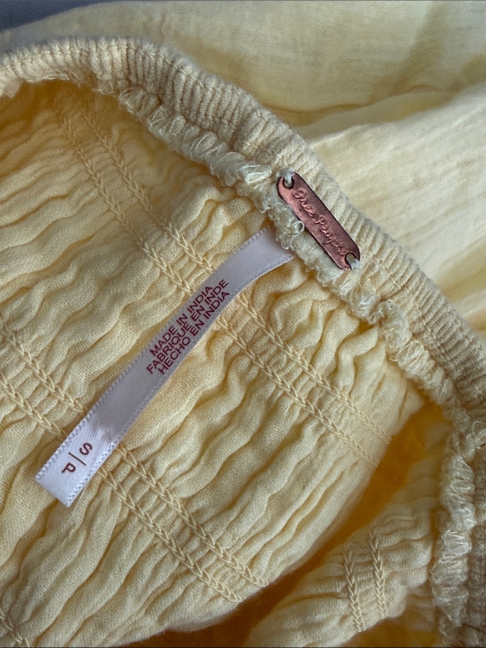 FREE PEOPLE PINEAPPLE SLICE Yellow Women's Smocked Midi Dress S SMALL backless π - Picture 7 of 12